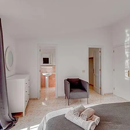 Hotel House Nina With Jacuzzi